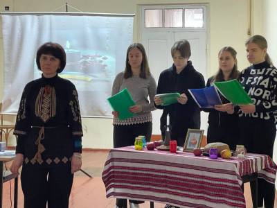 Не погасне біль Голодомору  і вічна наша пам'ять не помре...  